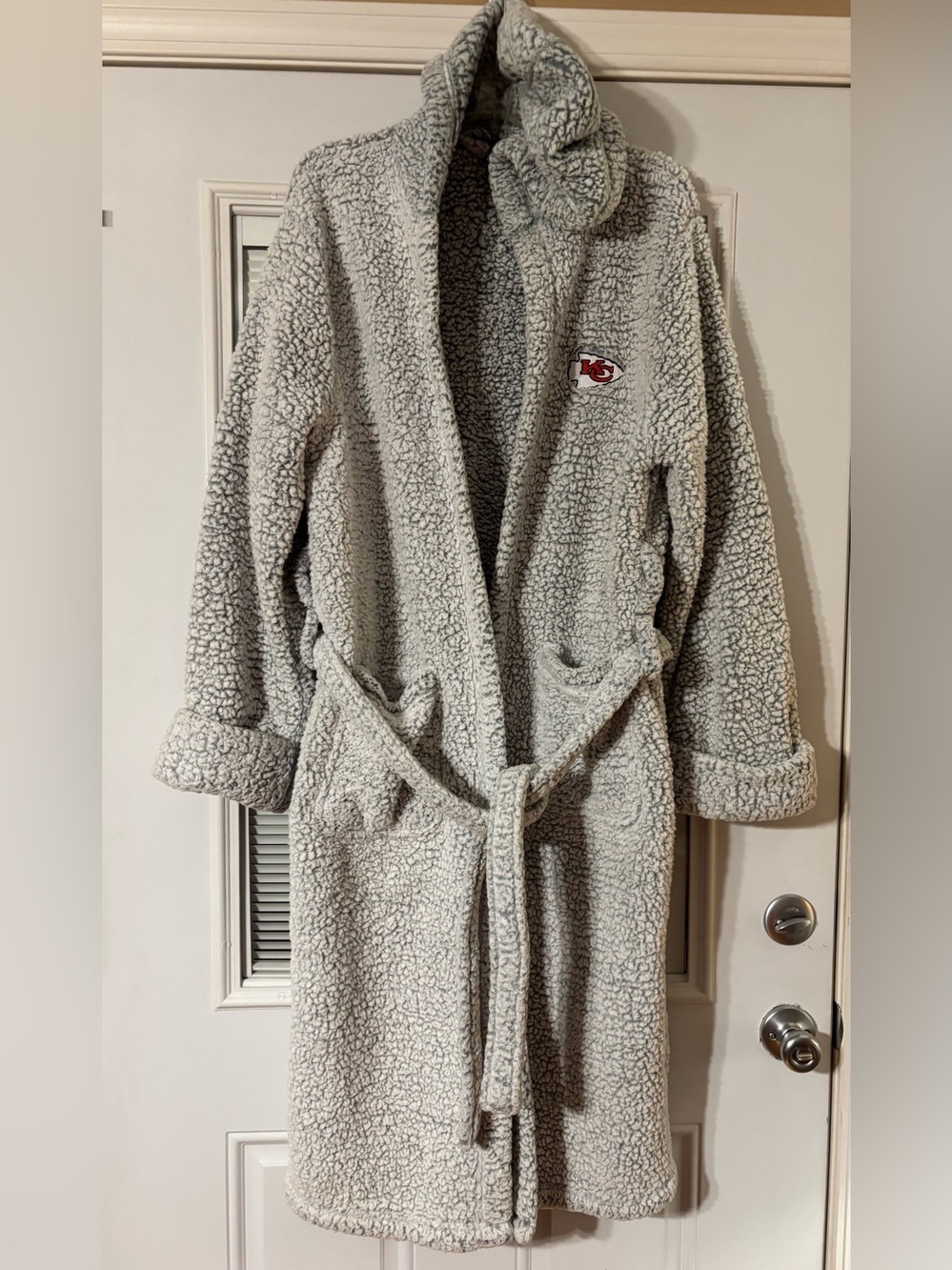Northwest Cozy Sherpa Kansas Robe - Light Gray